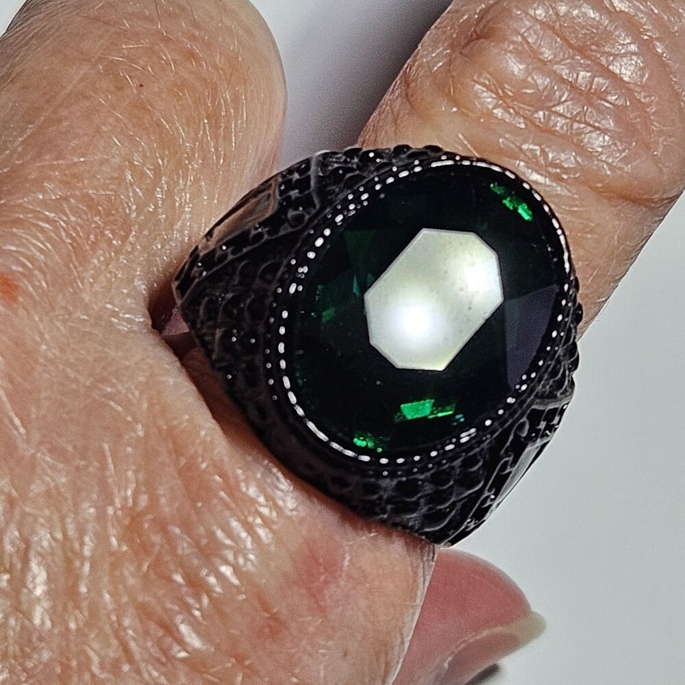 Black Metal Green Oval Rhinestone Chunky Ring Size 11